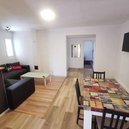 Fa-Ni Appartement Novalja Buitenkant foto