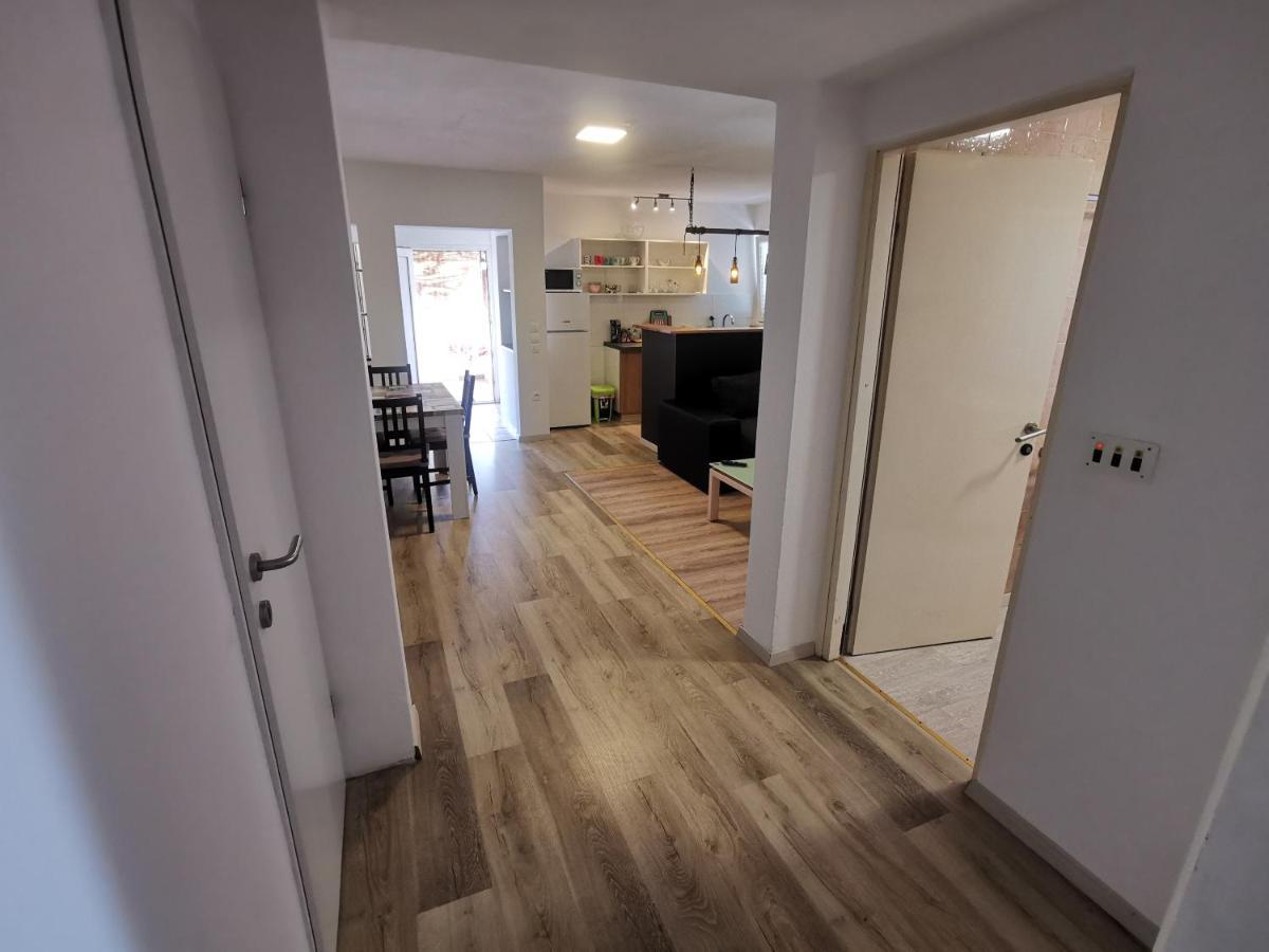 Fa-Ni Appartement Novalja Buitenkant foto