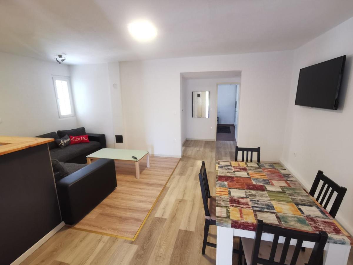Fa-Ni Appartement Novalja Buitenkant foto